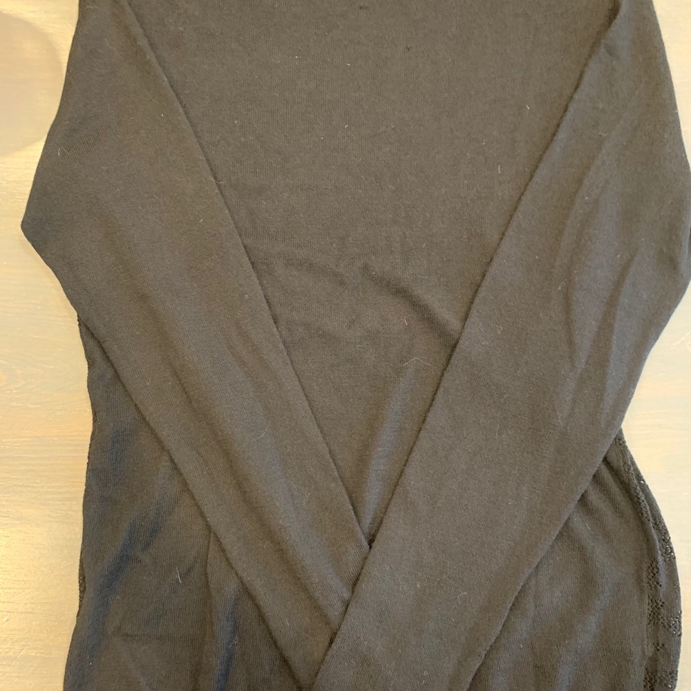 🌸NWT RW&co sweater🌸 - Picture 4 of 4